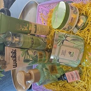 Bath & Body Works Waikiki Beach Coconut Collection